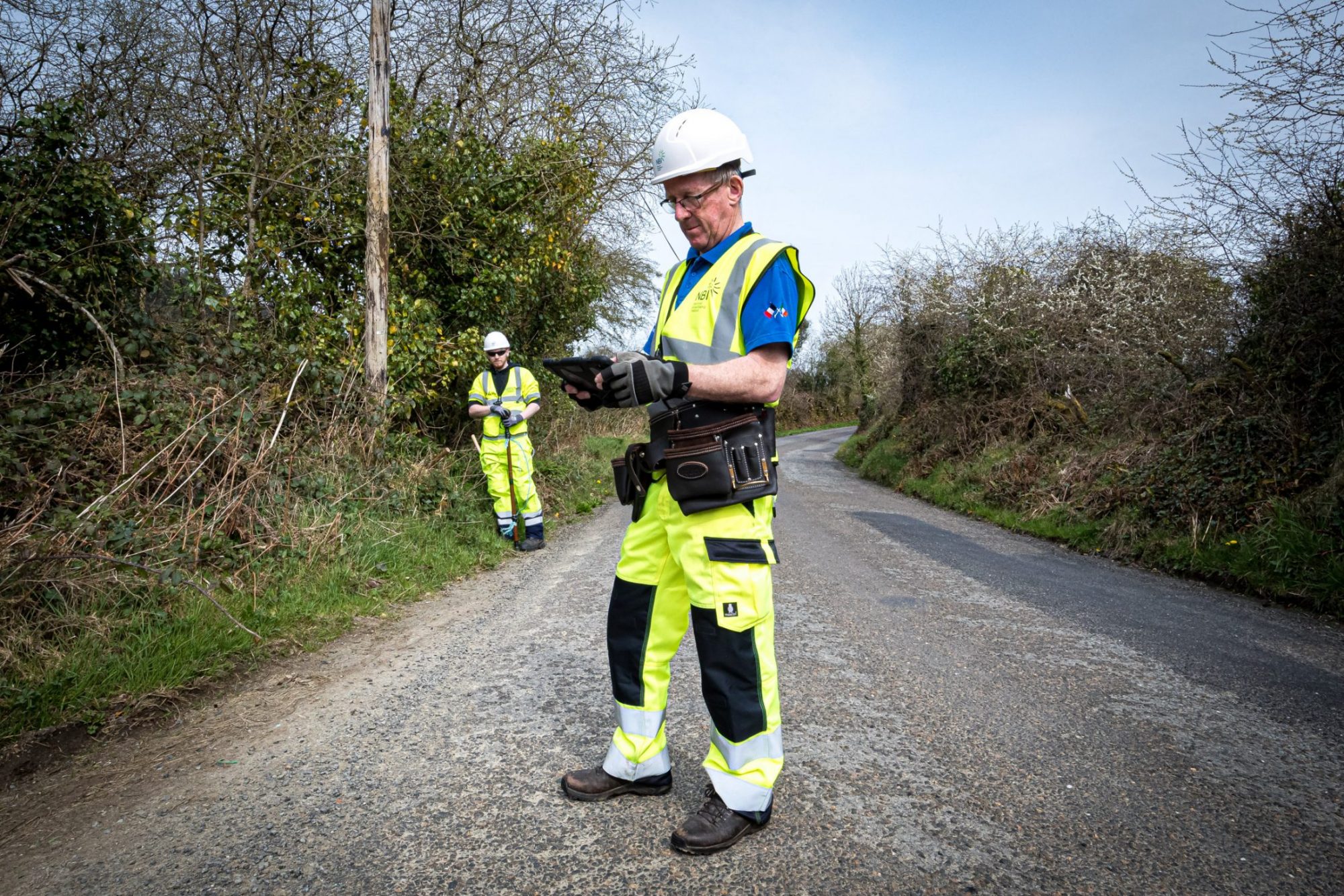 Indigo 4site fibre surveyors on a road collating data