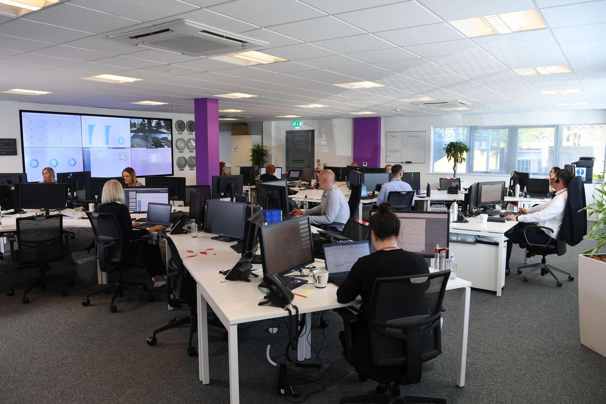 People working in a call Centres GSC Indigo